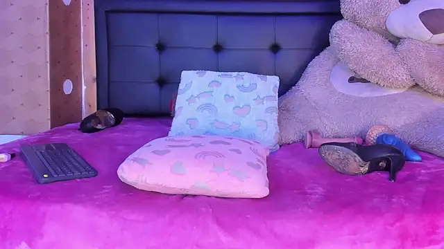 Samantha_Blaze1 webcam