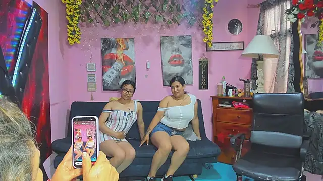 lesbiancuple webcam
