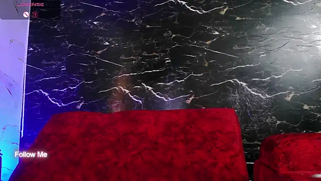 crislingery_dolli webcam