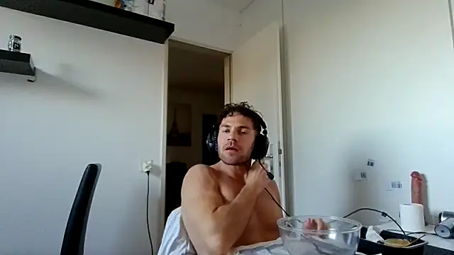 alpha-hunk live sex cam