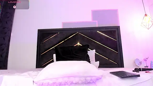 april_jones05 webcam