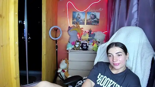 Fiery_Brunette_ webcam