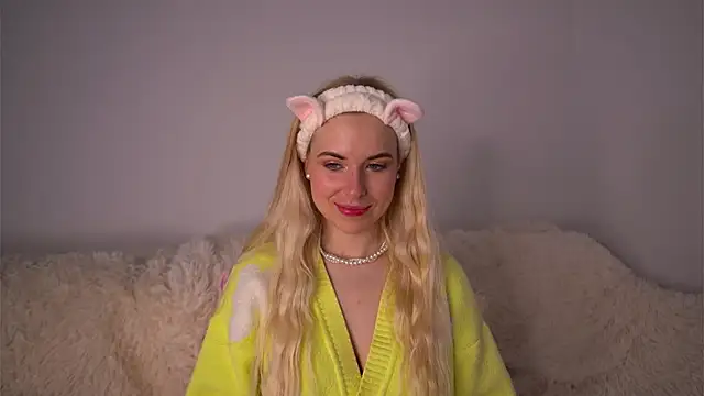 lorrie_love_story webcam