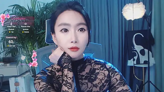 美女feifei-love在线直播