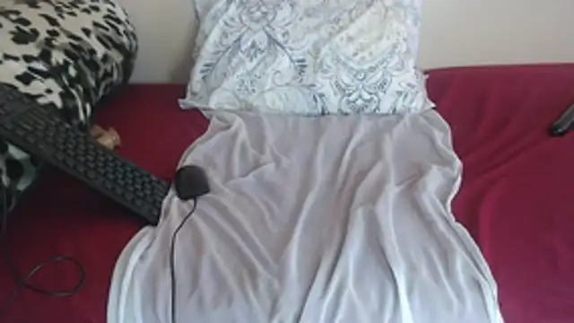 nellybba - Nellybba's free webcam - UK Sex Cams