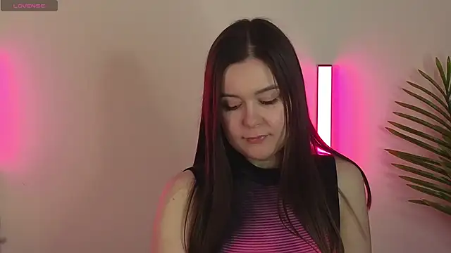 GoldenLuxuryGirl webcam