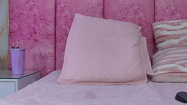 kendal_rossi - Kendal_rossi's free webcam - UK Sex Cams