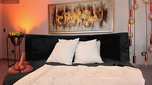 kylamorrison (F milf) - Spread pussy