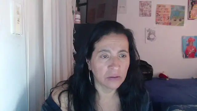 stefilove10 Stripchat cam model