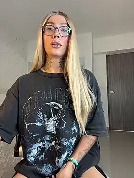 miss_tatiana_ - Miss_tatiana_'s free webcam - UK Sex Cams