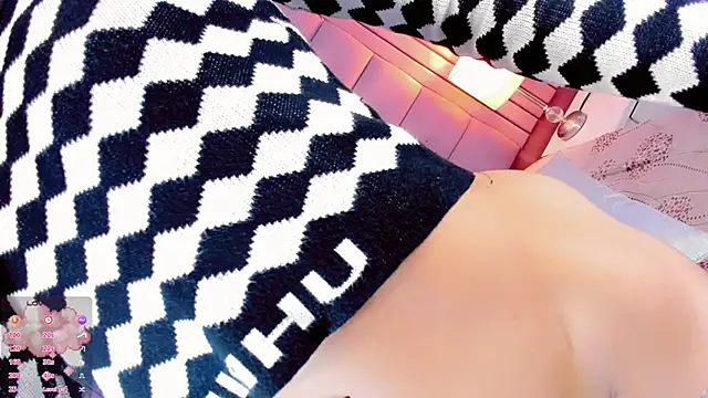 Camille_deluxe webcam