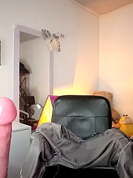 alaska_colors7 - Alaska_colors7's free webcam - UK Sex Cams