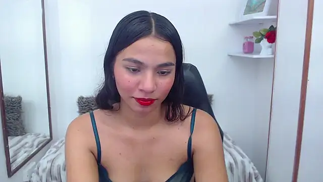 Emma_Faith webcam