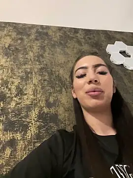 i_amsis - I_amSis's free webcam - UK Sex Cams