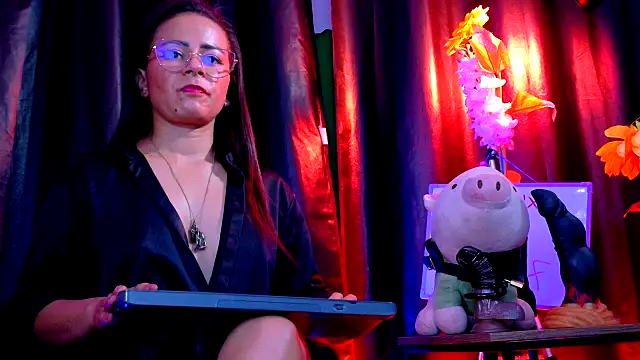 MistressSlut1 webcam