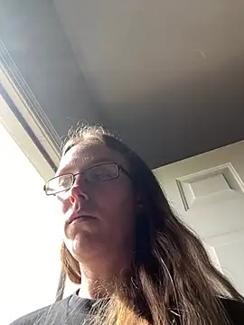 Webcam Model (AsleepInEden) is live