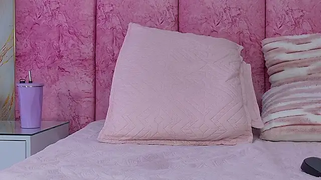 kendal_rossi - Kendal_rossi's free webcam - UK Sex Cams