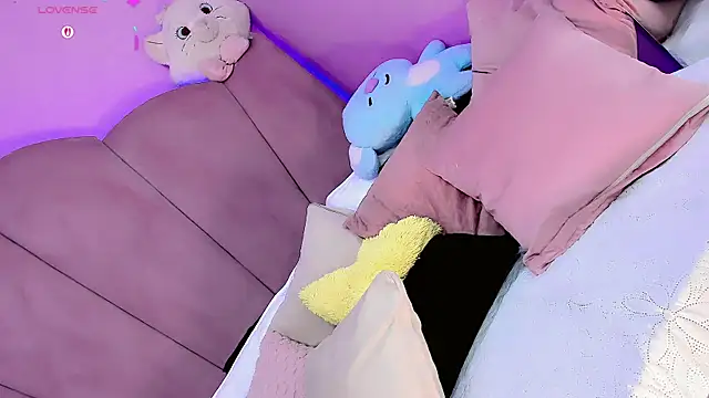 AlissonDannae777 live sex cam