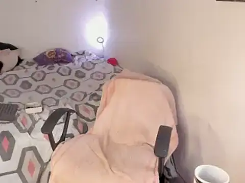 chloe_kisses - Chloe_kisses's free webcam - UK Sex Cams