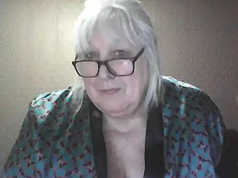 Live sex cam of Alexia64231