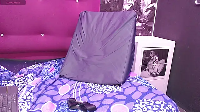 violet_angel13 webcam