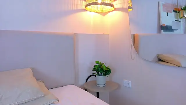 VioletBloomm - Live Cam