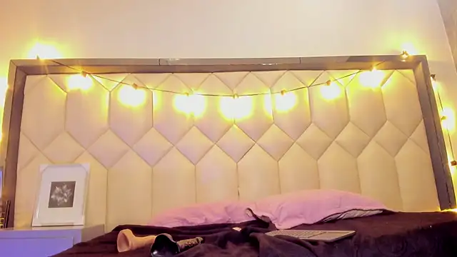 Scarletbigbug webcam