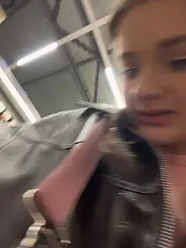 your_babymila webcam