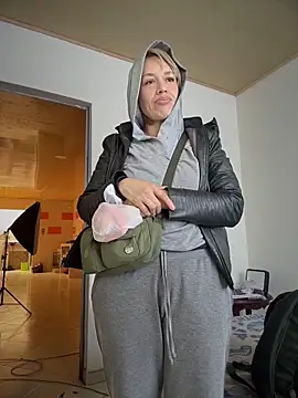 MARILYNMADELENAKOVANOVA webcam