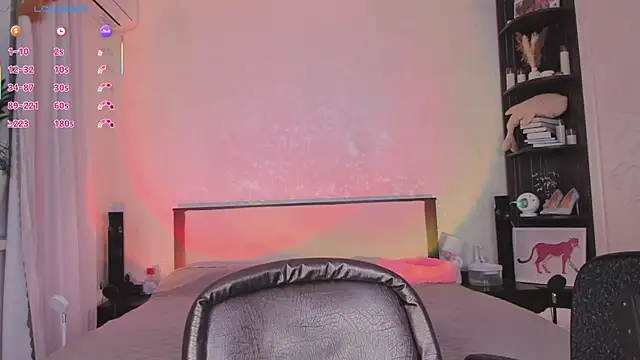 softnoire Stripchat cam model