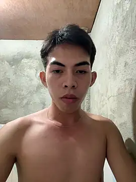 Urhotsilverboy webcam