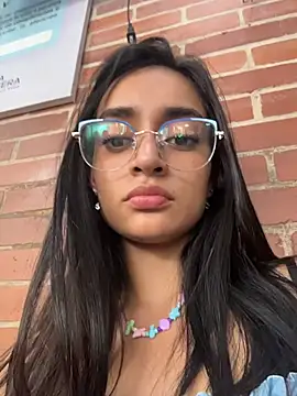 Webcam Model (leilani_X)  is live.Free join now!