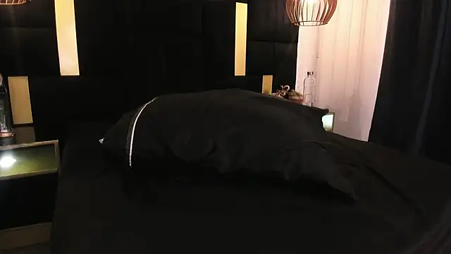 lucio__fox - Lucio__Fox's free webcam - UK Sex Cams