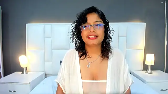 yeral2017 - Yeral2017's free webcam - UK Sex Cams