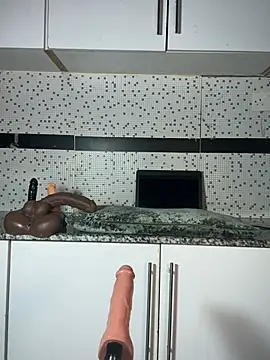 Webcam Model (Bella045) is live