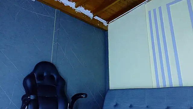 alannferrer (M young) - Lets play with my nipples and feet