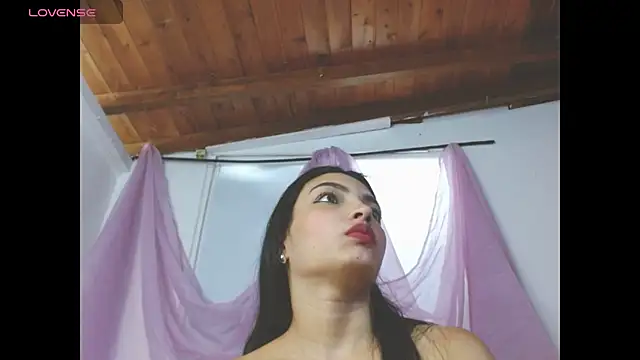 nicole-roman webcam