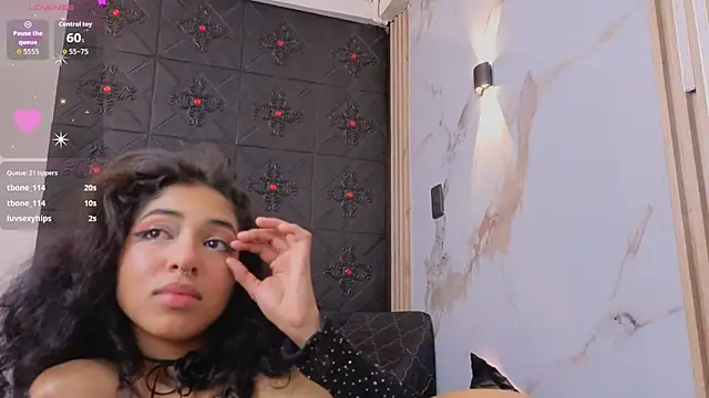 Aron_and_molly webcam