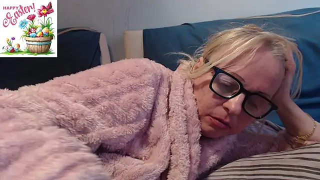 martachatte Stripchat cam model