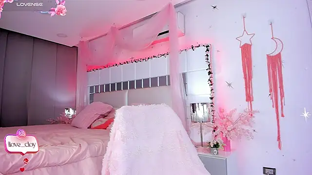 saridethot - Saridethot's free webcam - UK Sex Cams