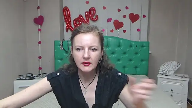 meganpirs - MeganPirs's free webcam - UK Sex Cams