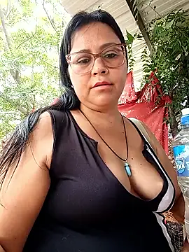 Dirty-Momm-Divorced-Hot