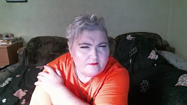 Lana555 Stripchat cam model