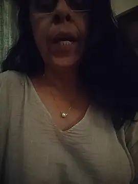 nakedmilfx - NakedMILFx's free webcam - UK Sex Cams