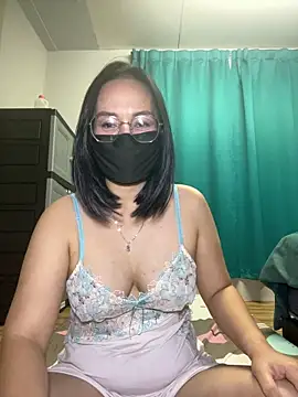 melyiaaa - Melyiaaa's free webcam - UK Sex Cams