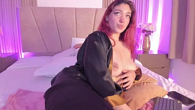 Victoria_Beaumont webcam