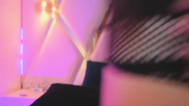 MeelFox live sex cam