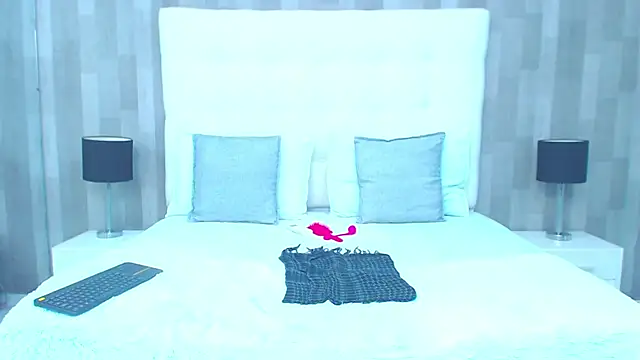 LeahMillerr live sex cam