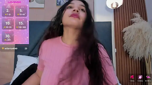 Victoria_Rosee webcam