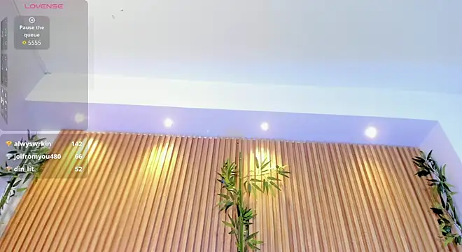 Ivaannaa_ Stripchat cam model